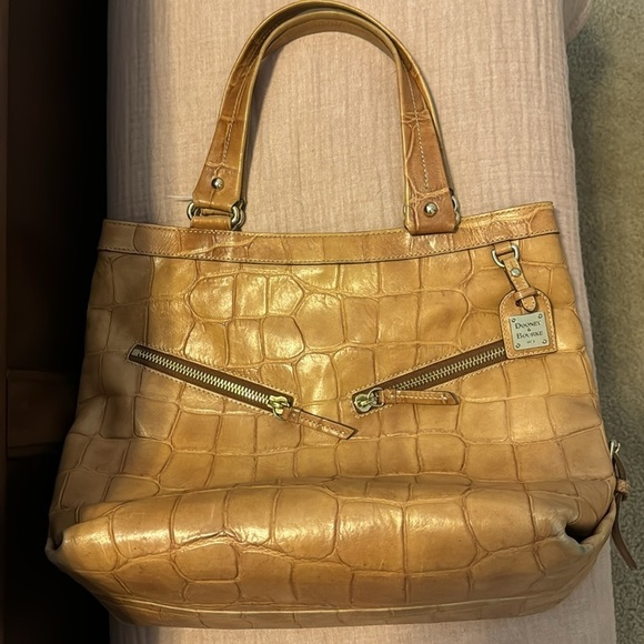 Dooney & Bourke Cinzia Crocodile Alligator Embossed Hobo Brown Shoulder Bag - Picture 2 of 3